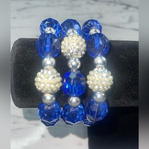 Costume jewelry- women’s bracelet